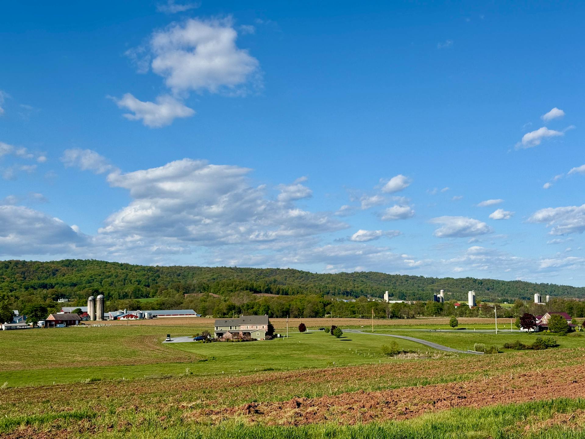 Pennsylvania farmland rolling hills